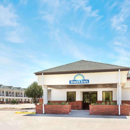 Days Inn By Wyndham Paxton Eksteriør billede